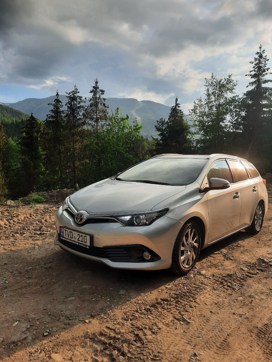 Toyota Auris 2015