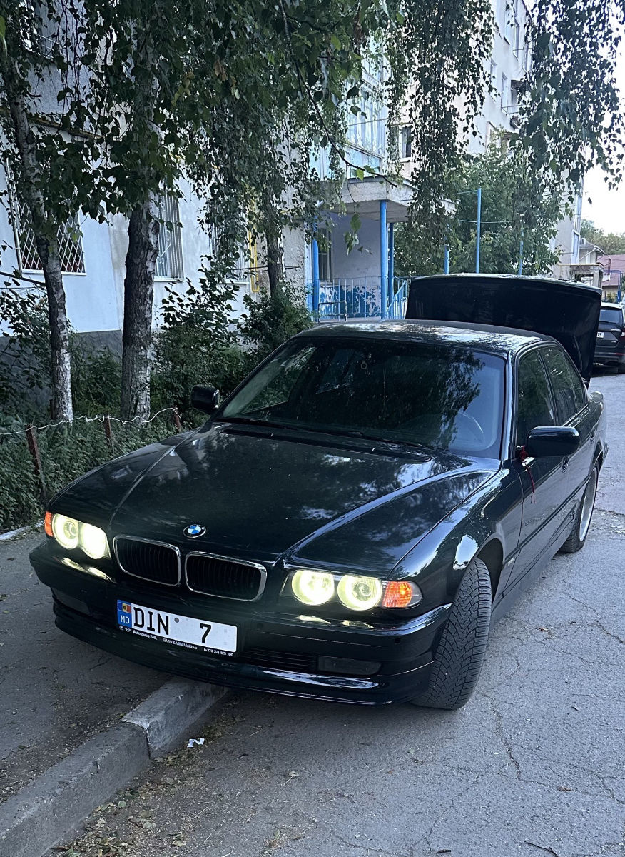 BMW 7 Series 1996