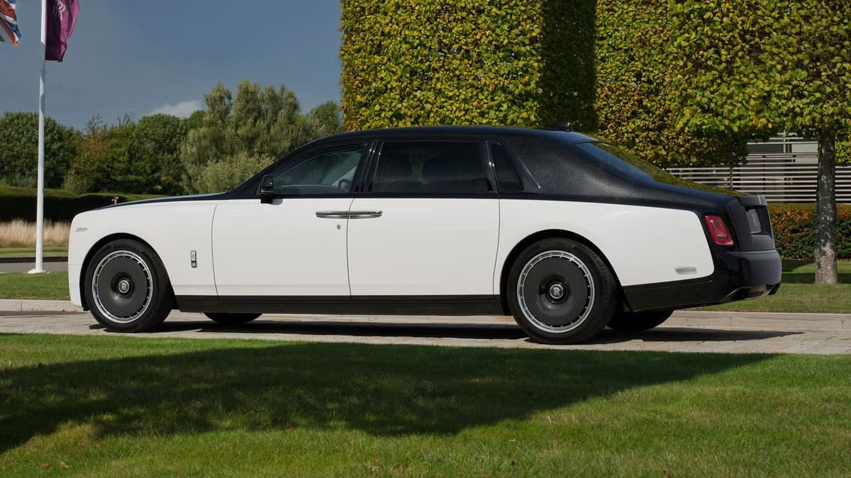 Rolls-Royce Spectre 2026