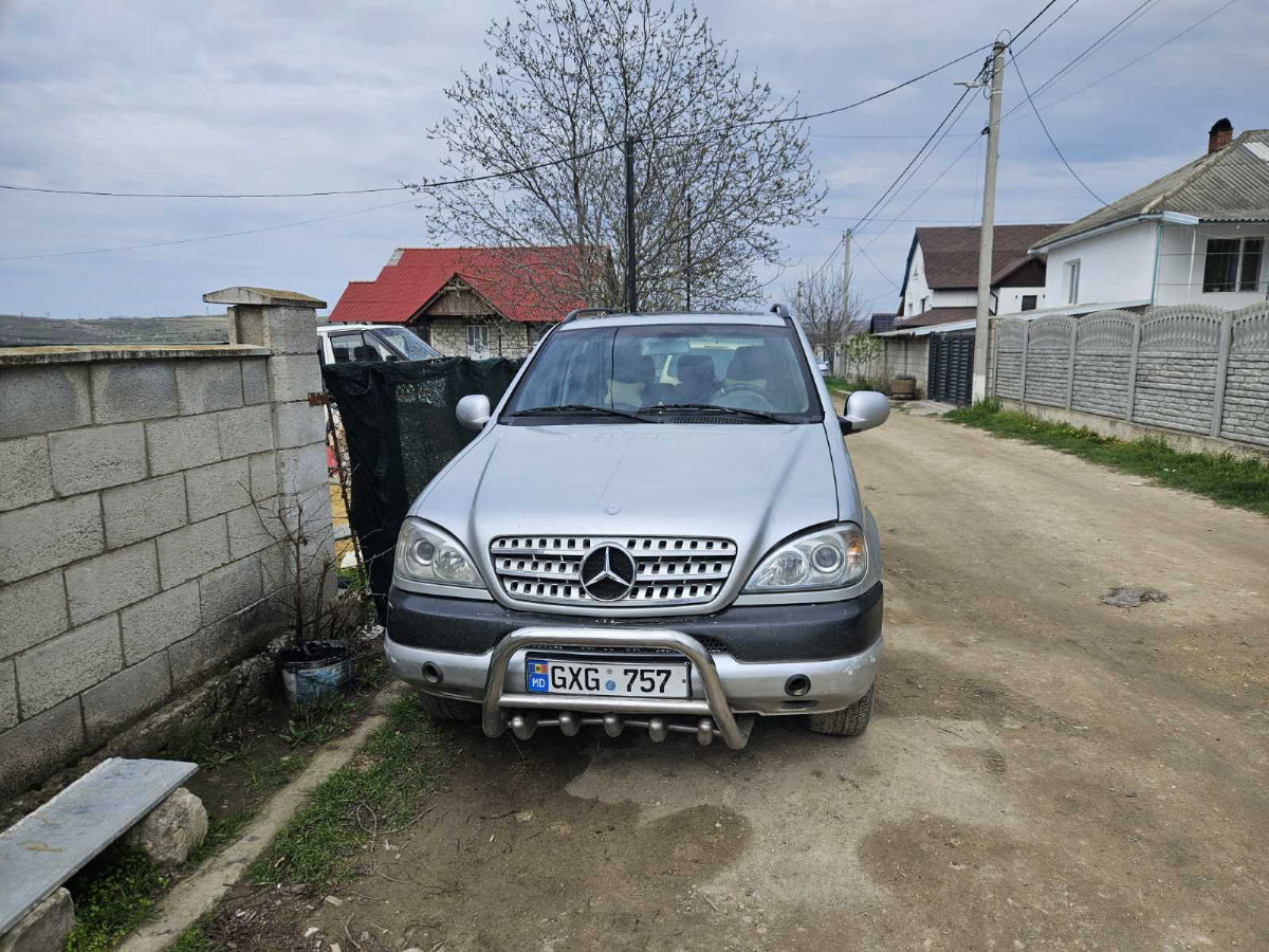 Mercedes M-Class 2000