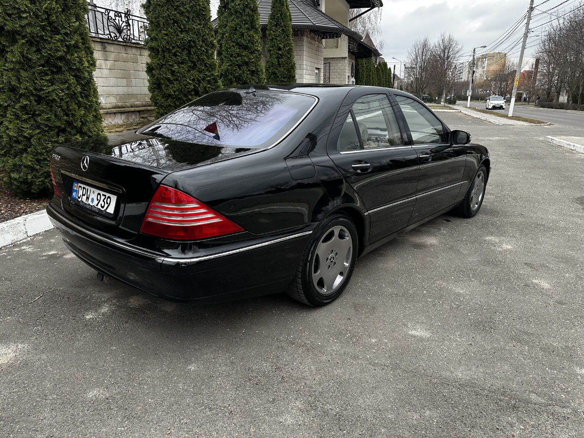 Mercedes S-Class 2005