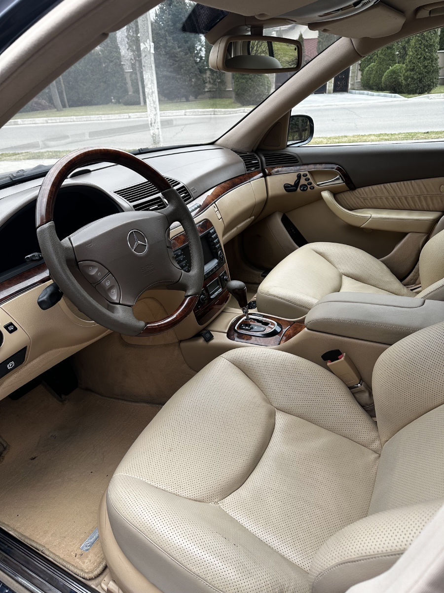 Mercedes S-Class 2005