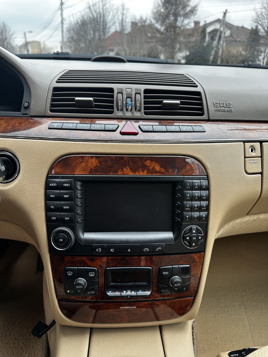 Mercedes S-Class 2005