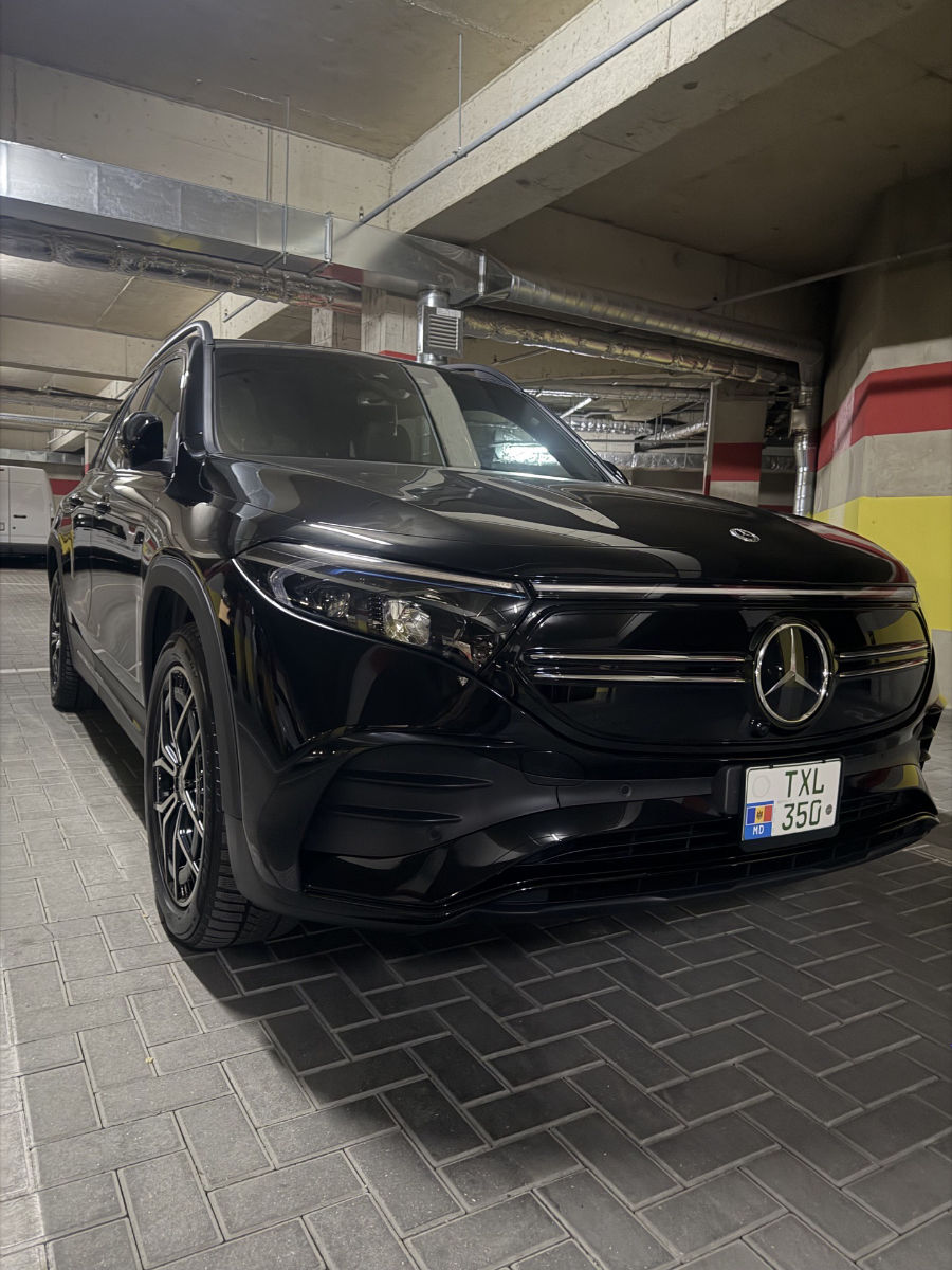 Mercedes EQB 2023