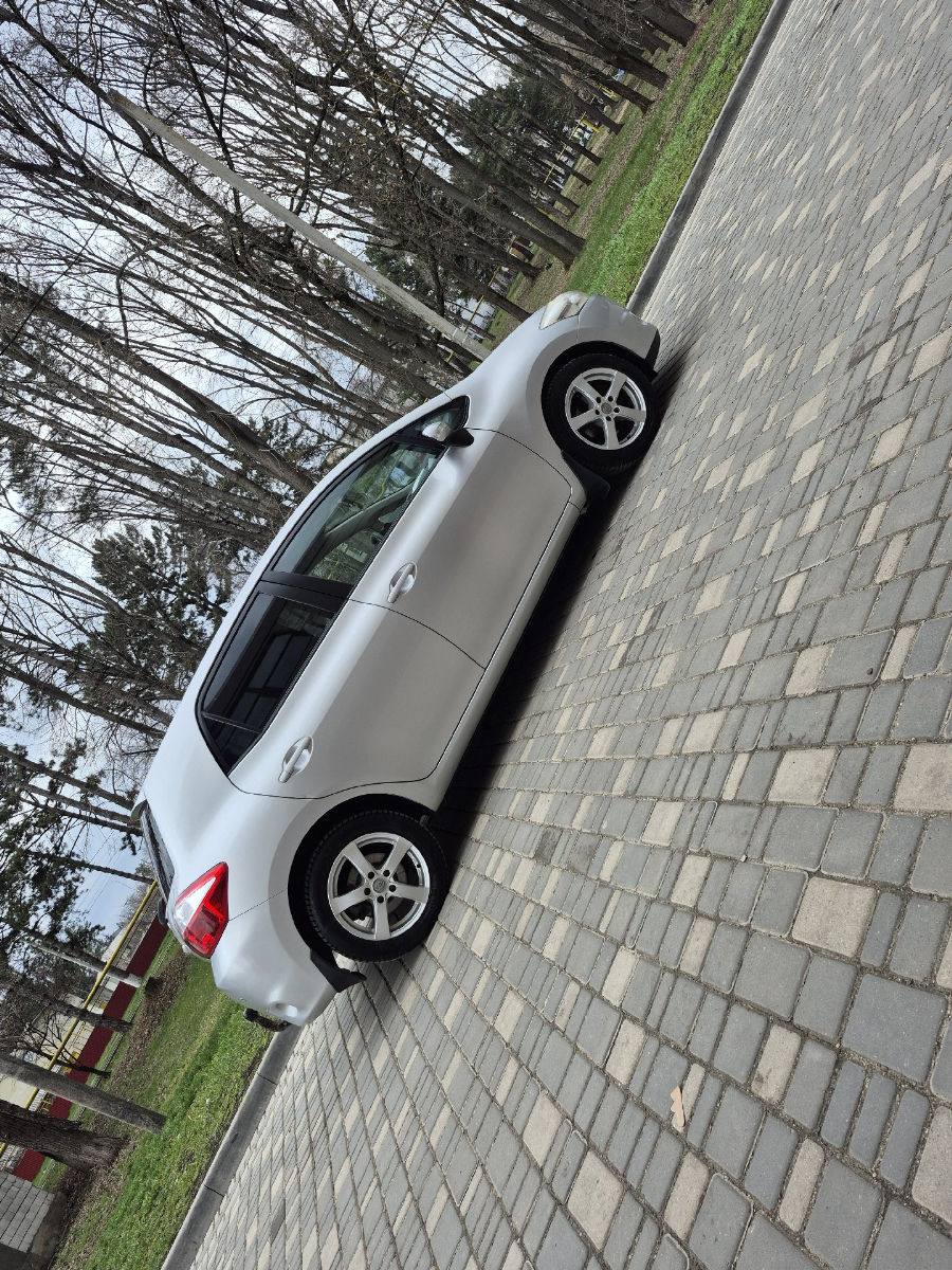 Toyota Auris 2010