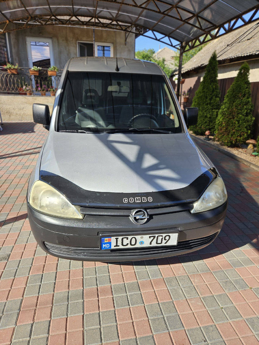 Opel Combo 2011