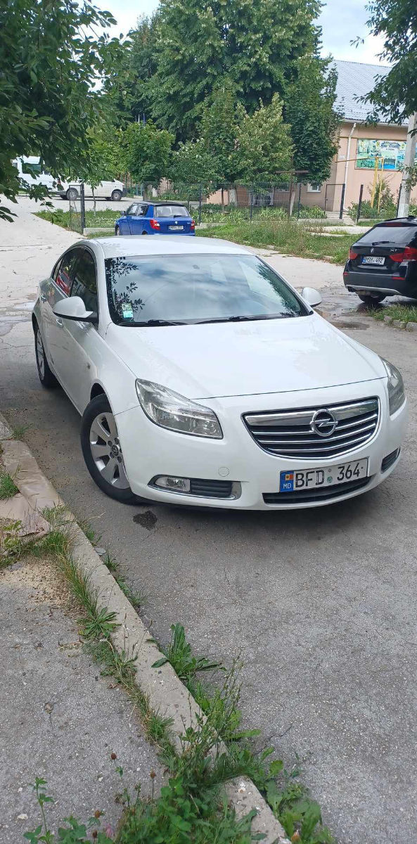 Opel Insignia 2011