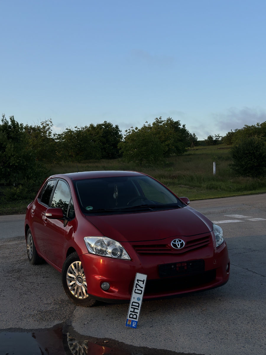 Toyota Auris 2011