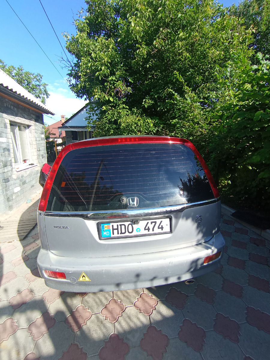 Honda Stream 2001