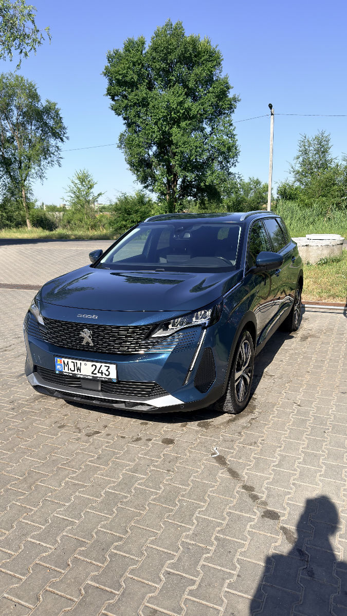Peugeot 5008 2021
