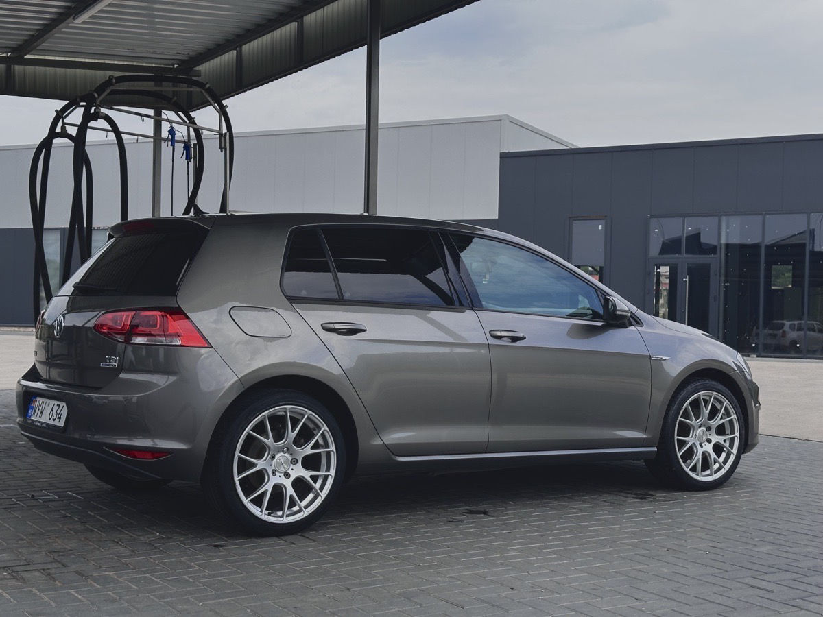 VW Golf 2016