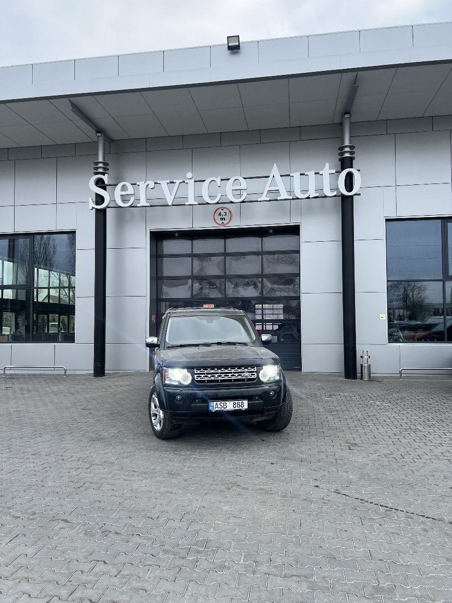 Land Rover Discovery 4