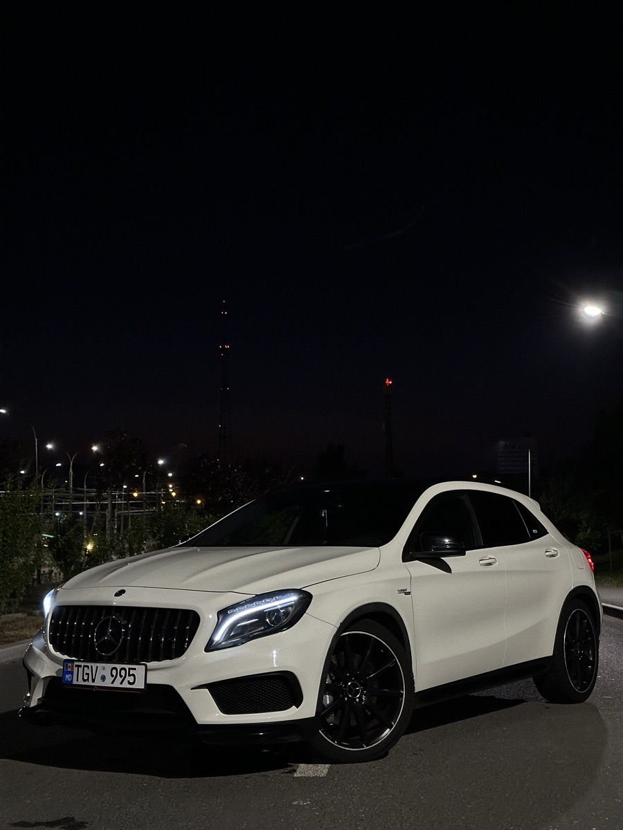 Mercedes GLA 2016
