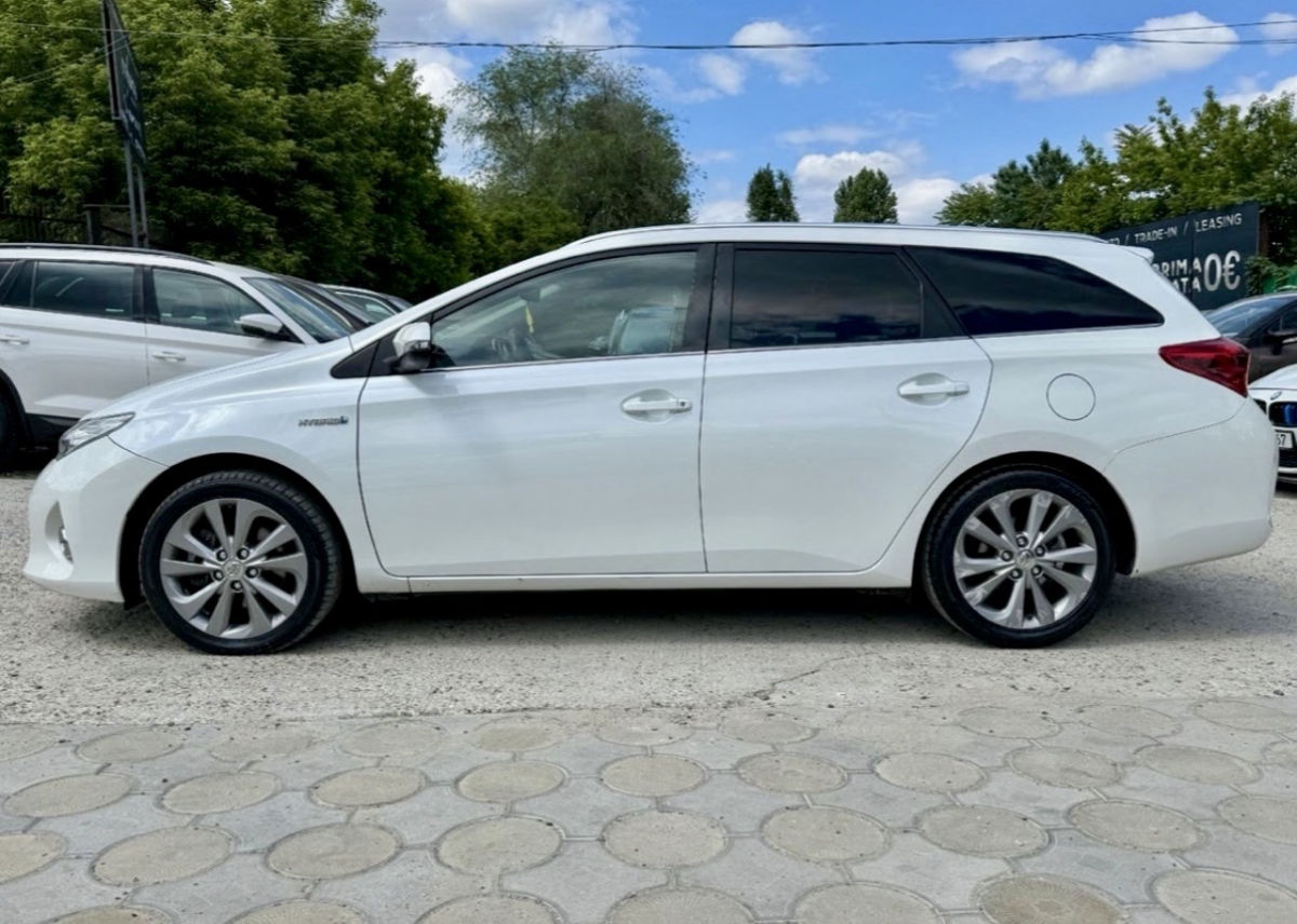 Toyota Auris 2014