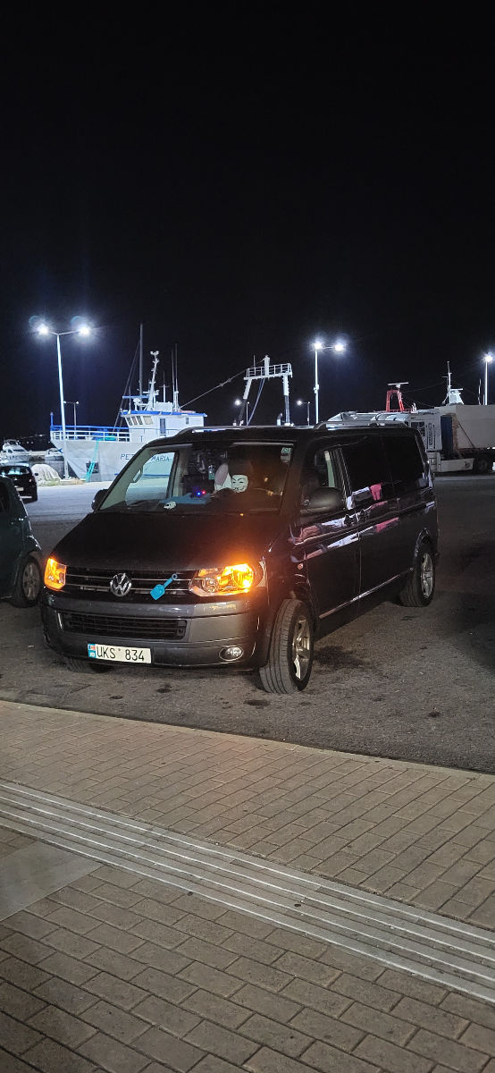Volkswagen Transporter)