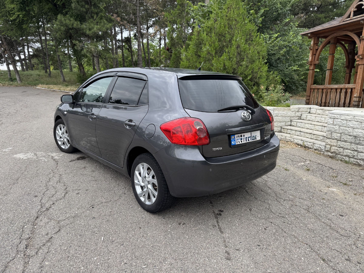 Toyota Auris 2009