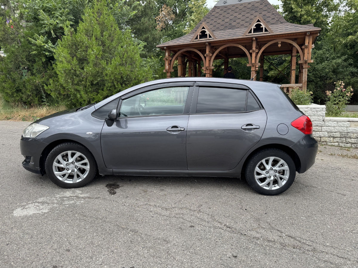 Toyota Auris 2009
