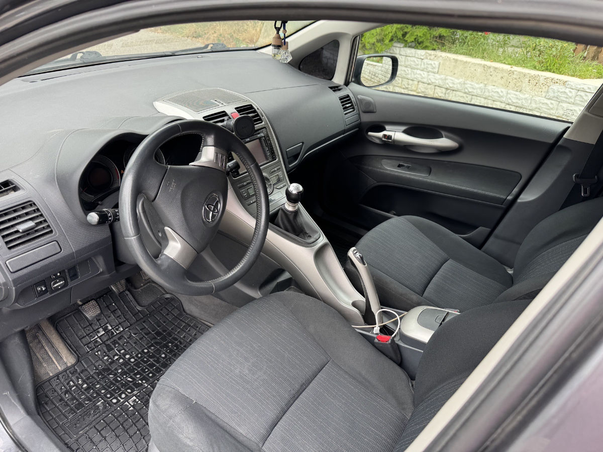 Toyota Auris 2009