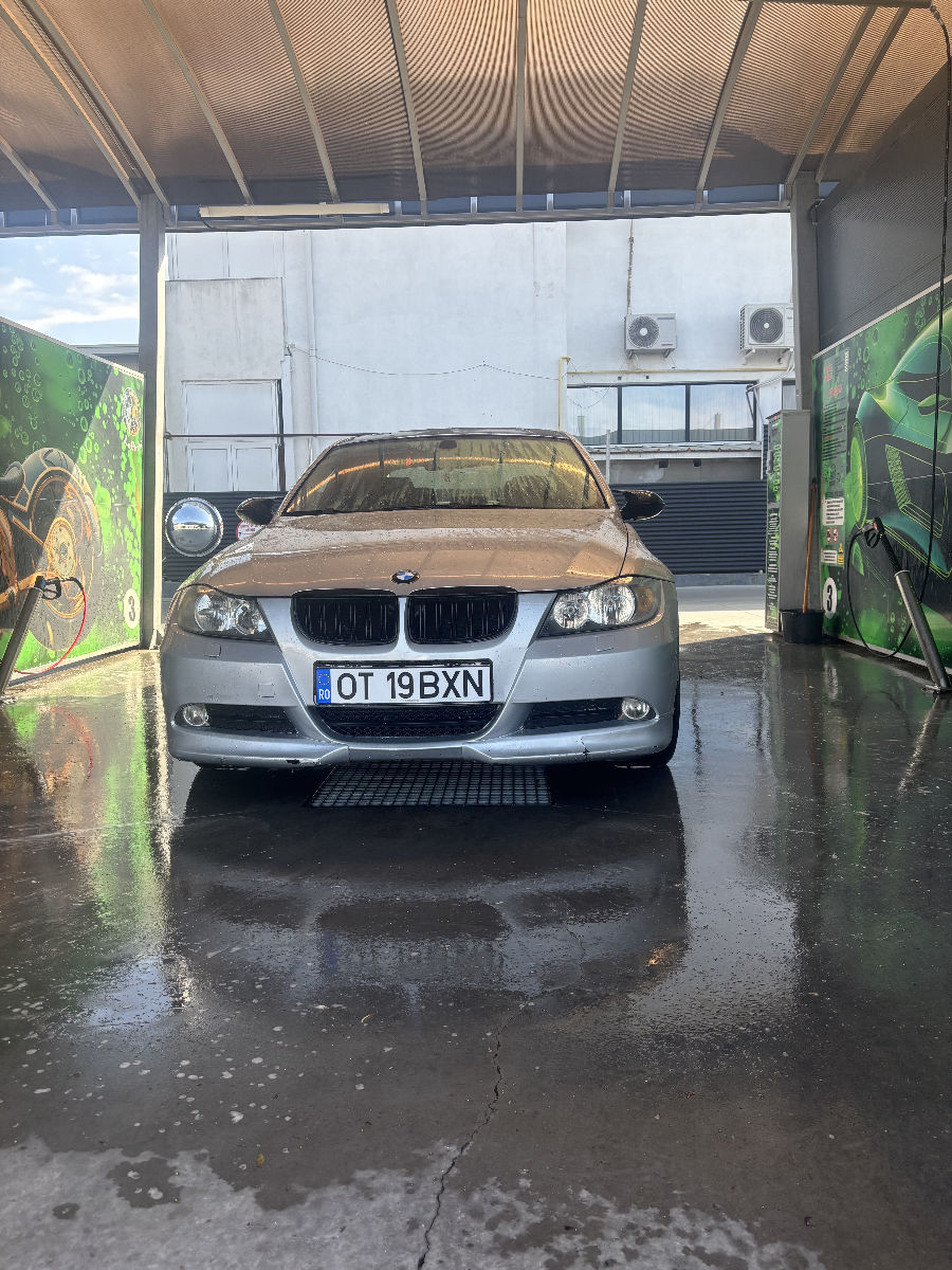 BMW 3 Series 2005