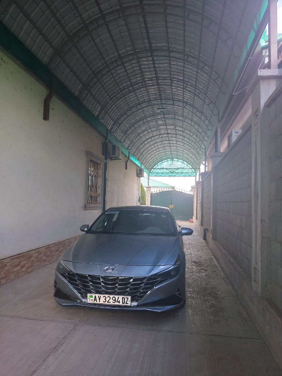 Hyundai Elantra 2020