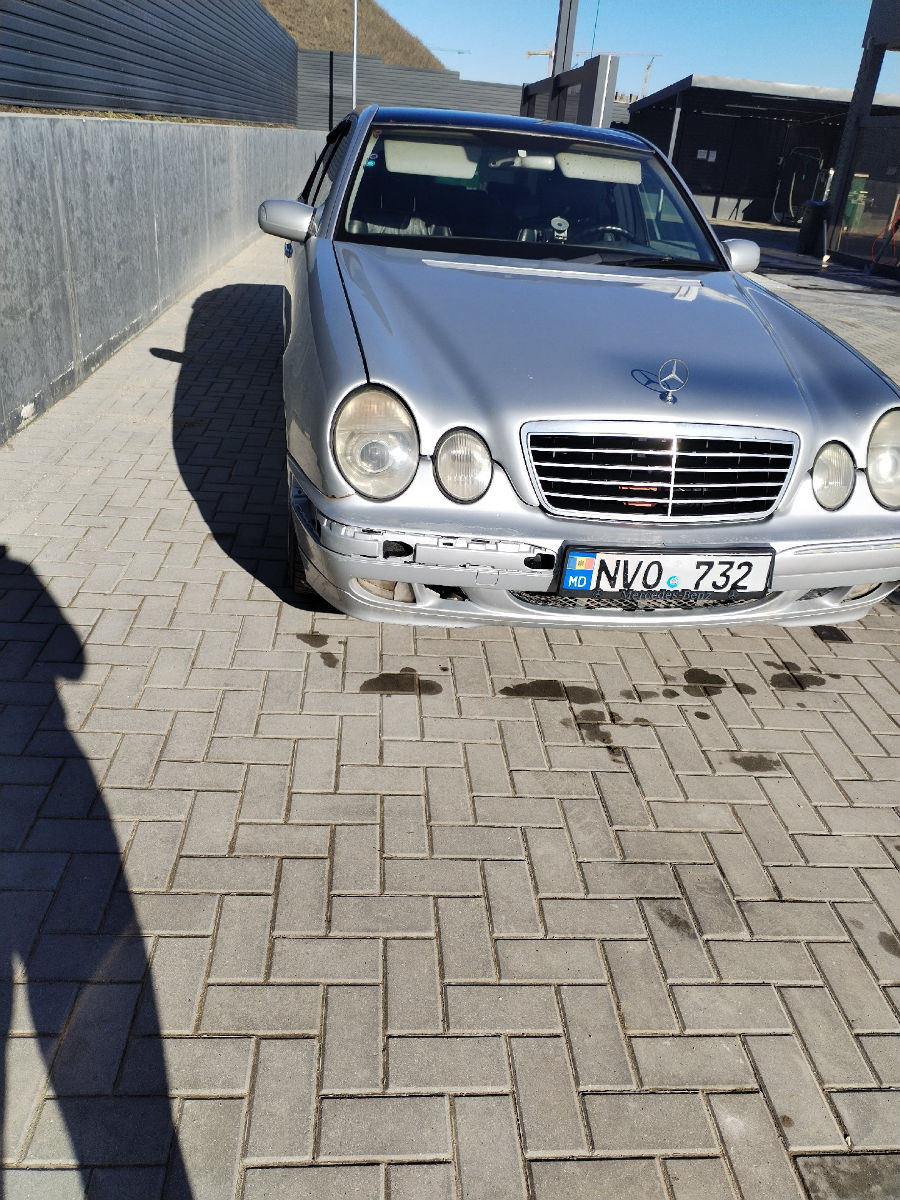 Mercedes E-Class 2000