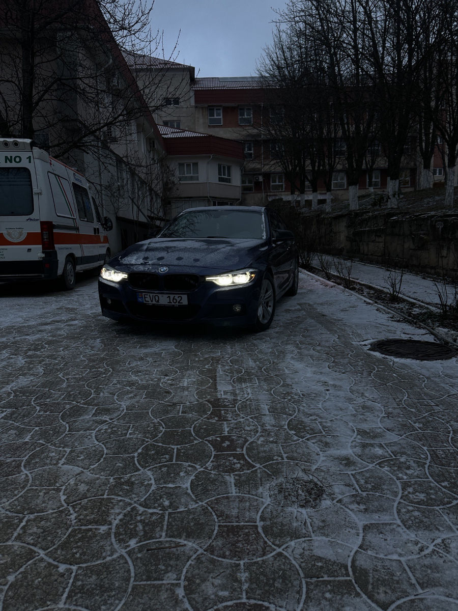 BMW 328 2016