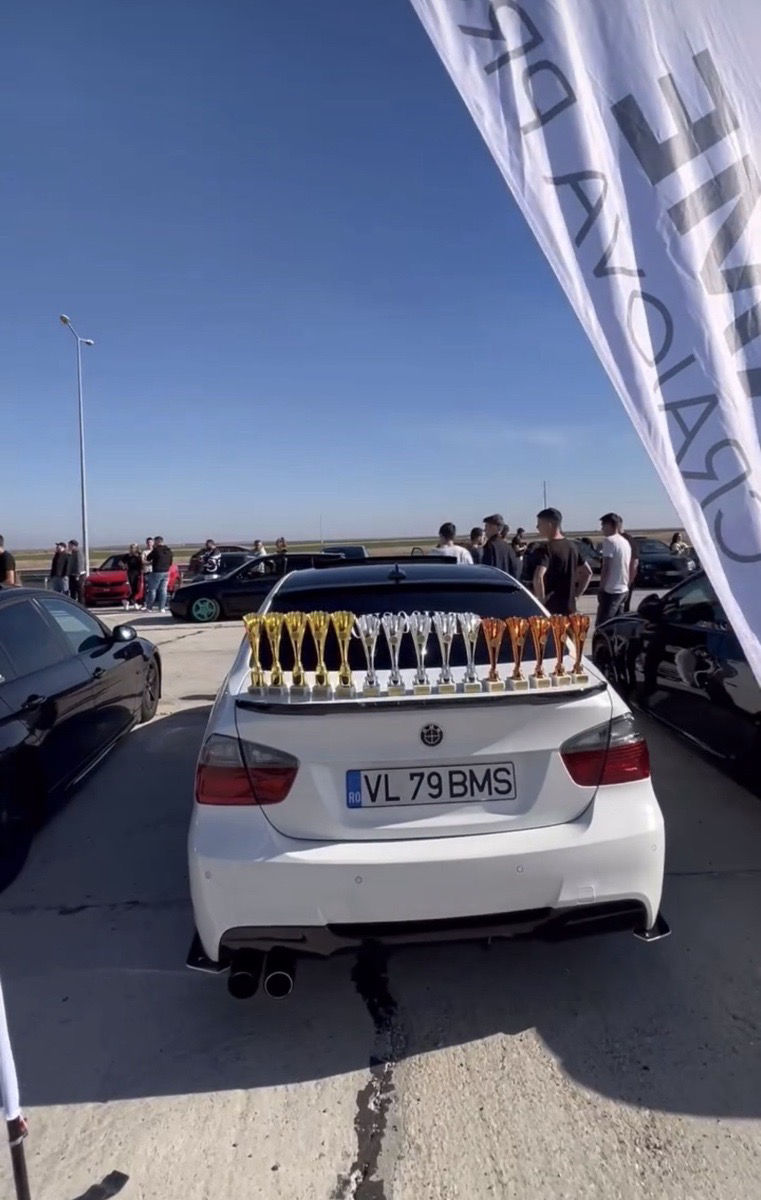 BMW 3 Series 2010