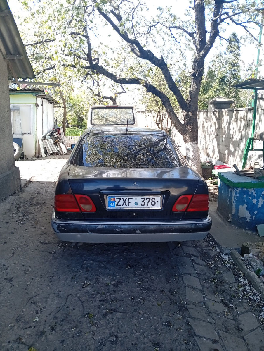 Mercedes W210 1998