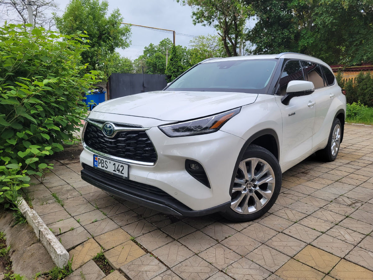 Toyota Highlander 2021