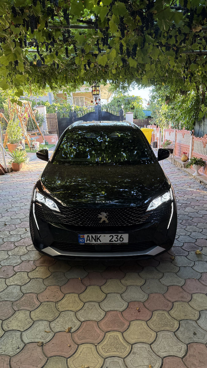 Peugeot 5008 2021