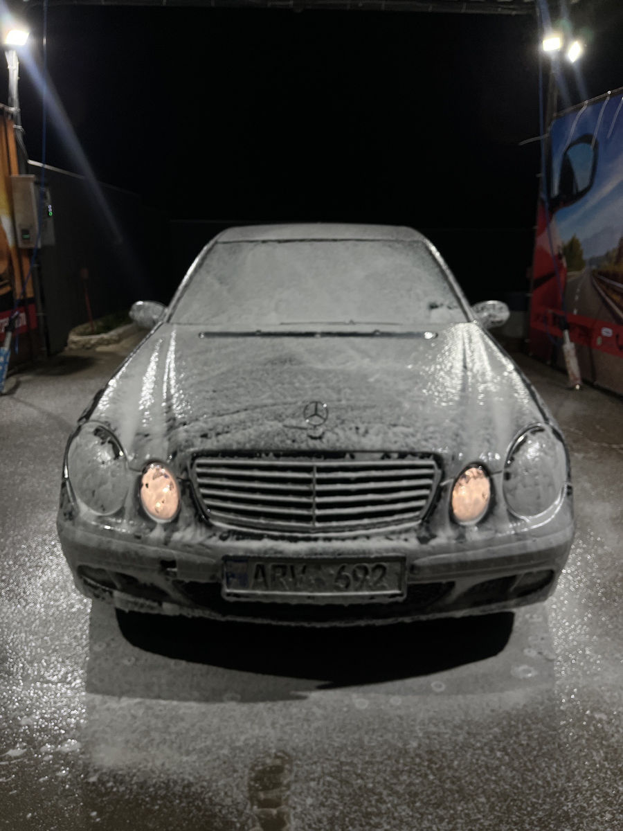Mercedes E-Class 2006