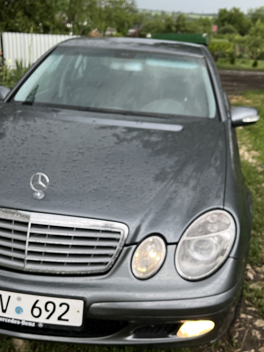 Mercedes E-Class 2006