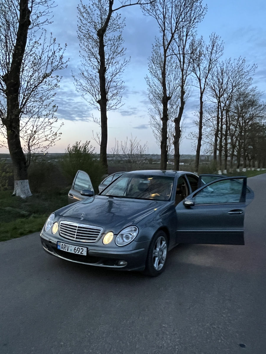 Mercedes E-Class 2006