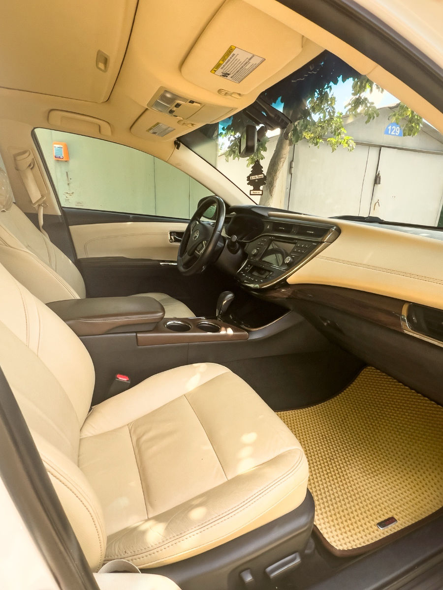 Toyota Avalon 2015