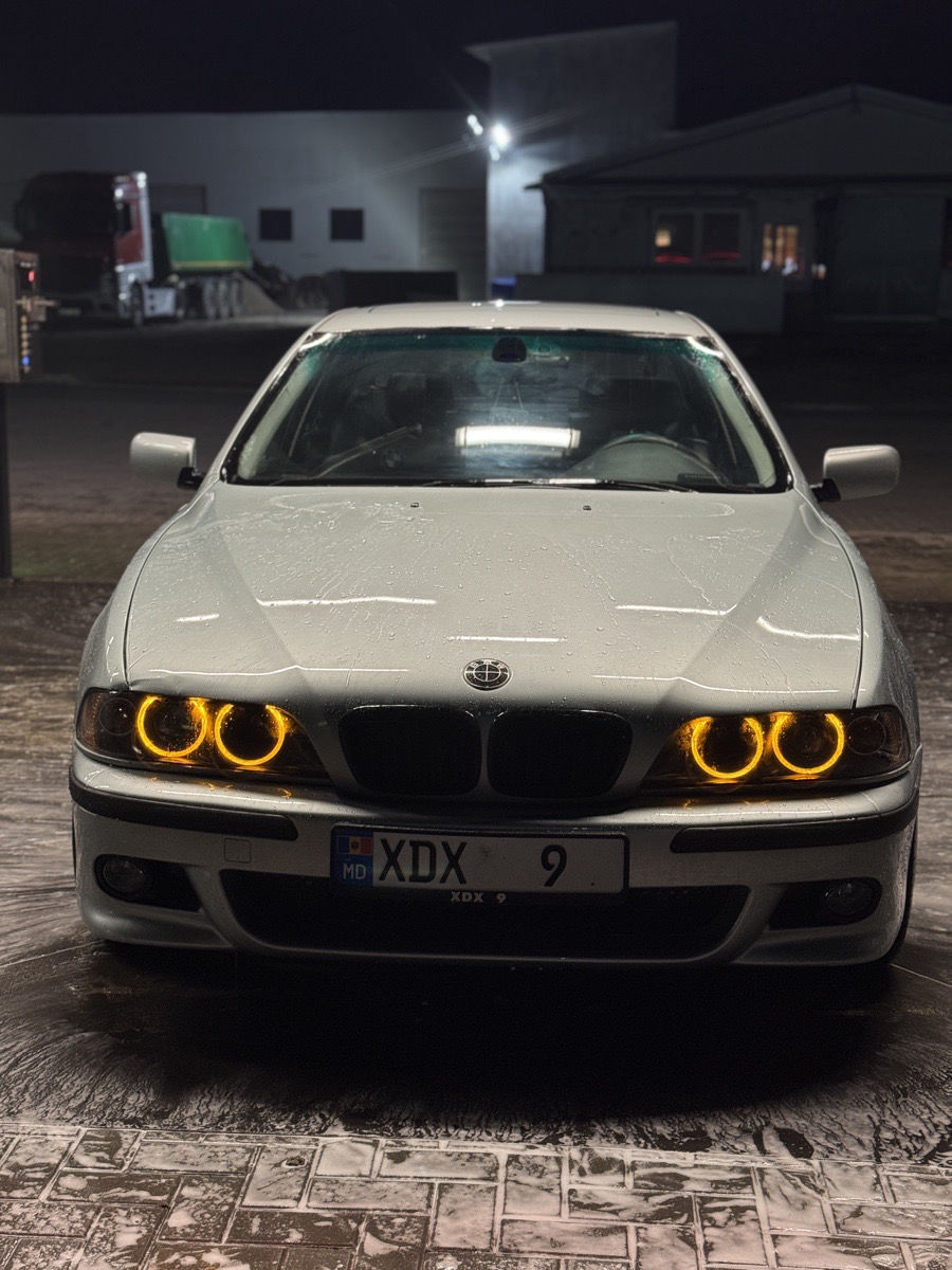 BMW E39 1999