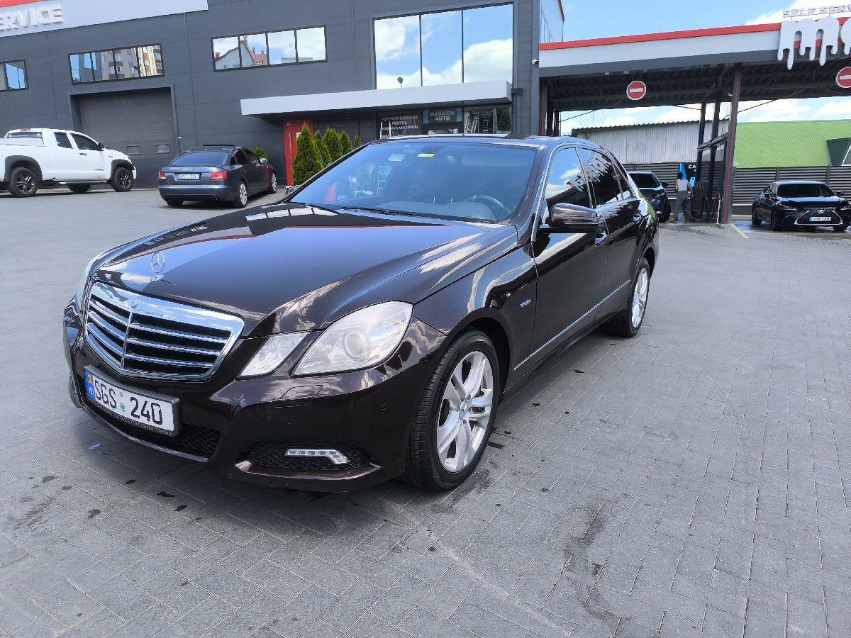 Mercedes-Benz E-Class 2009