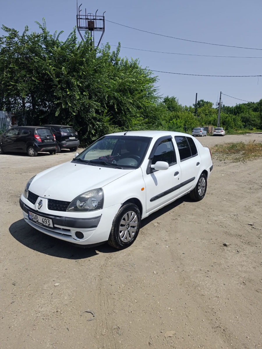 Renault Clio 2003