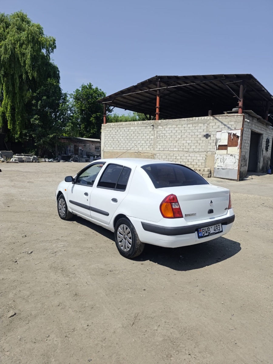 Renault Clio 2003