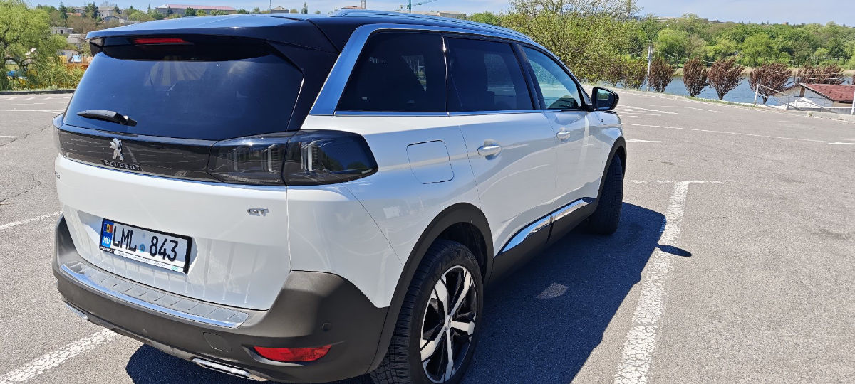 Peugeot 5008 2022