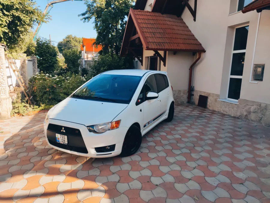 Mitsubishi Colt