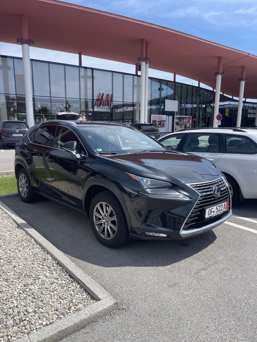 Lexus NX 2021
