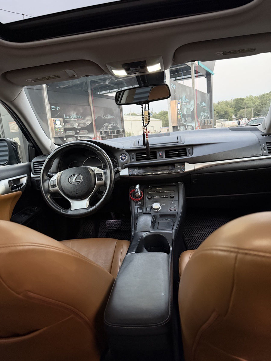Lexus CT 2011