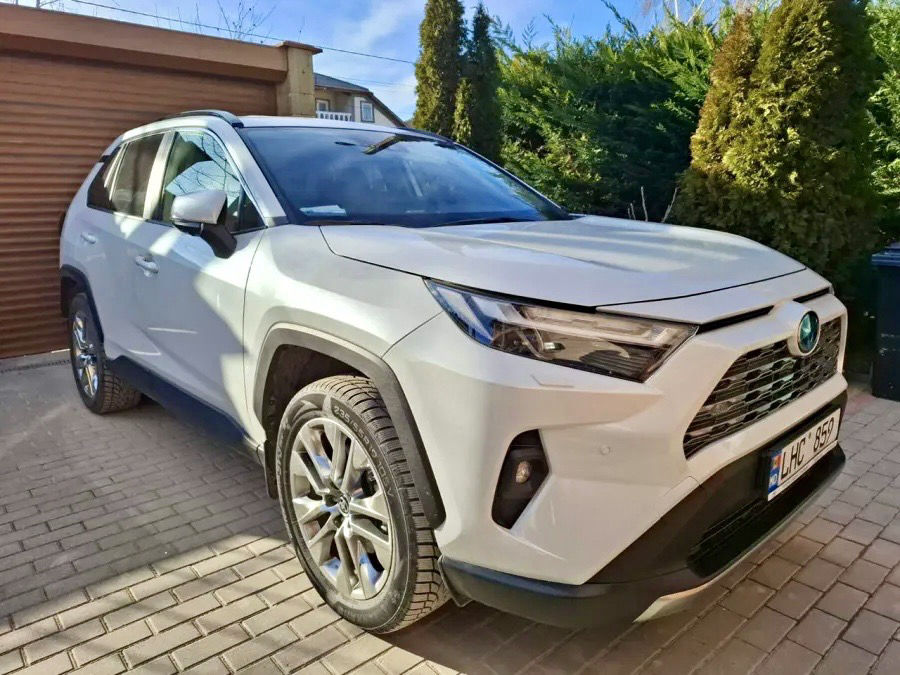 Toyota RAV4 EV 2025