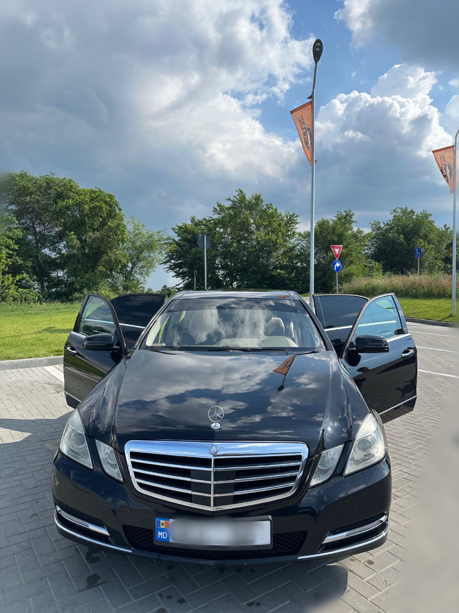 Mercedes E-Class 2011