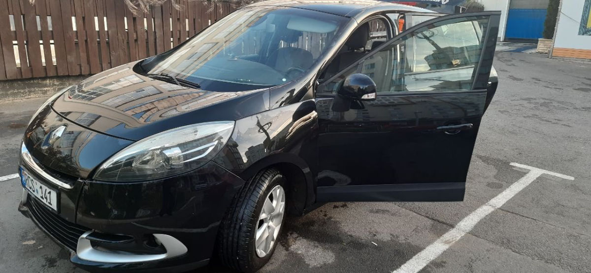 Renault Scenic 2012