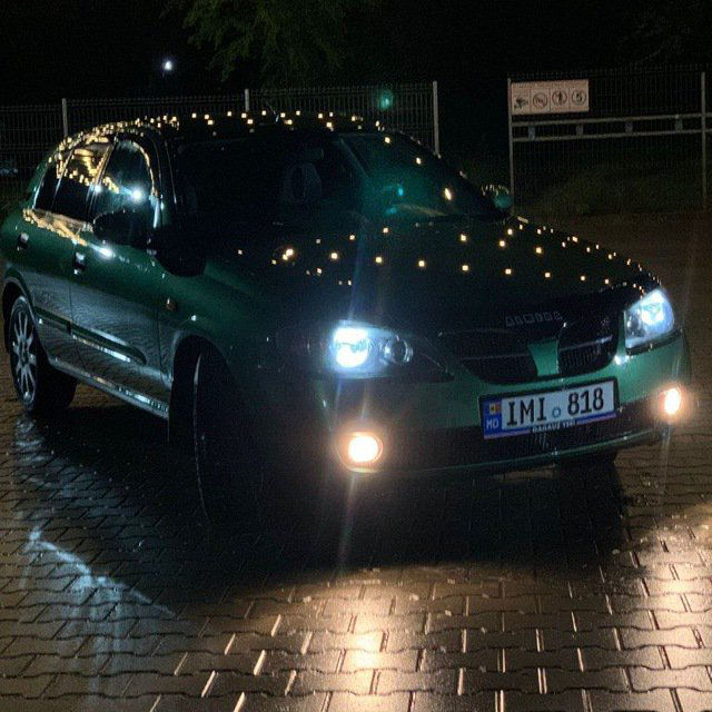 Nissan Almera 2004