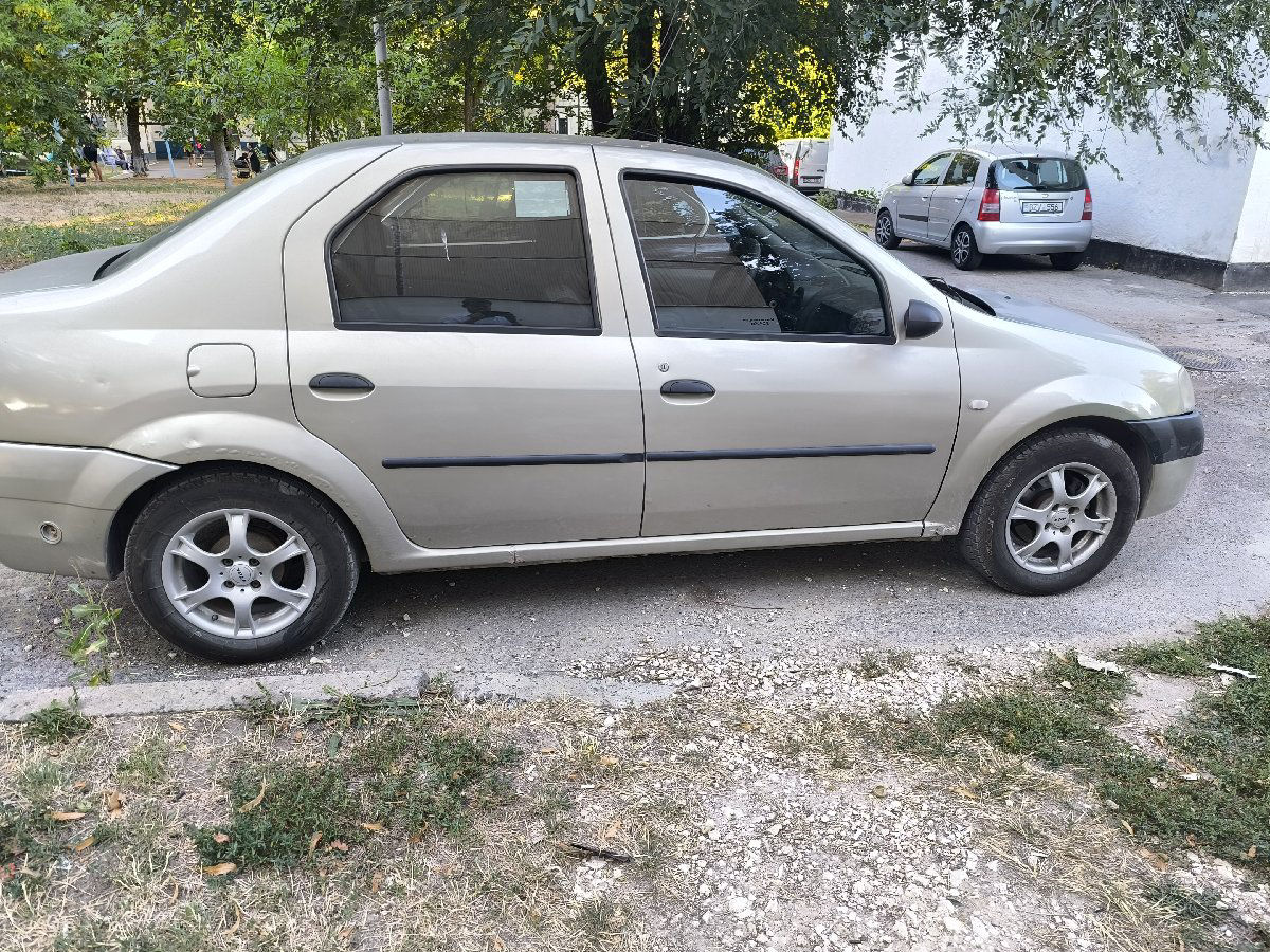 Dacia Logan 2006