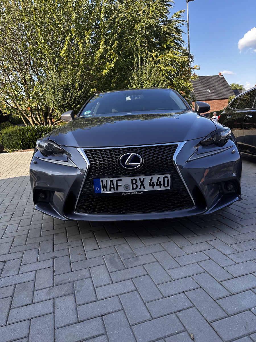 Lexus IS 2015