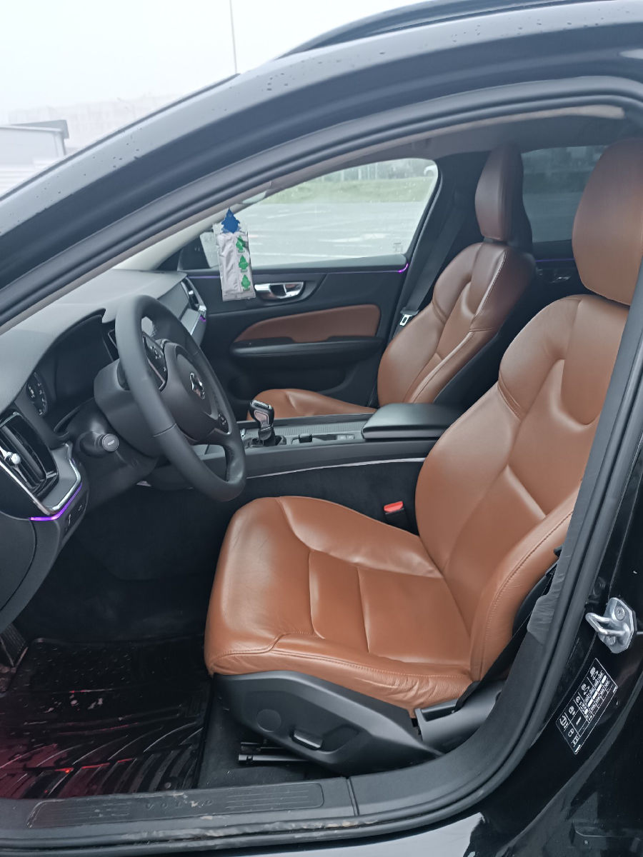 Volvo V60 2018