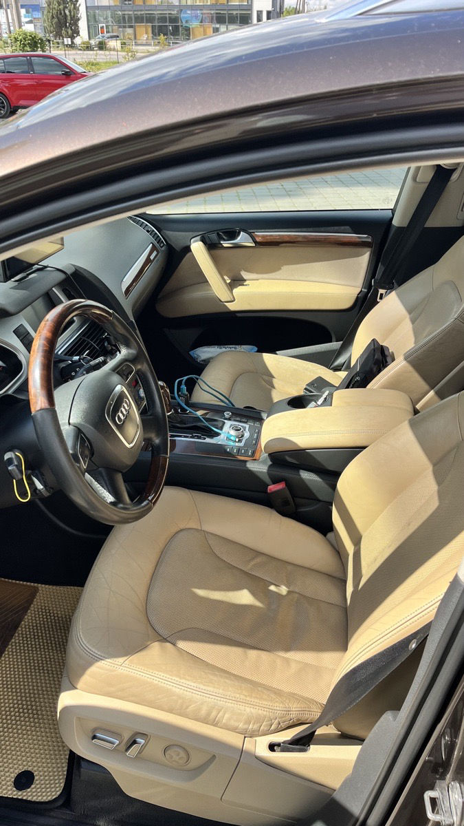 Audi Q7 2010